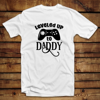 Unisex Classic T-shirt | Leveled up to Daddy