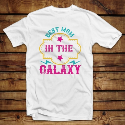 Unisex Classic T-shirt  | Best Mom in the Galaxy