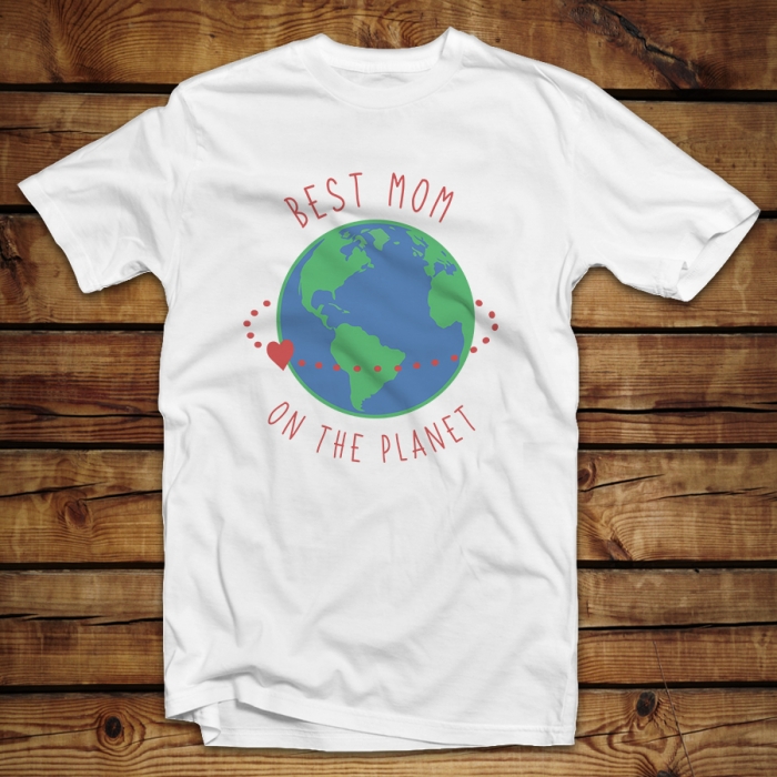 Unisex Classic T-shirt  | Best Mom on the Planet