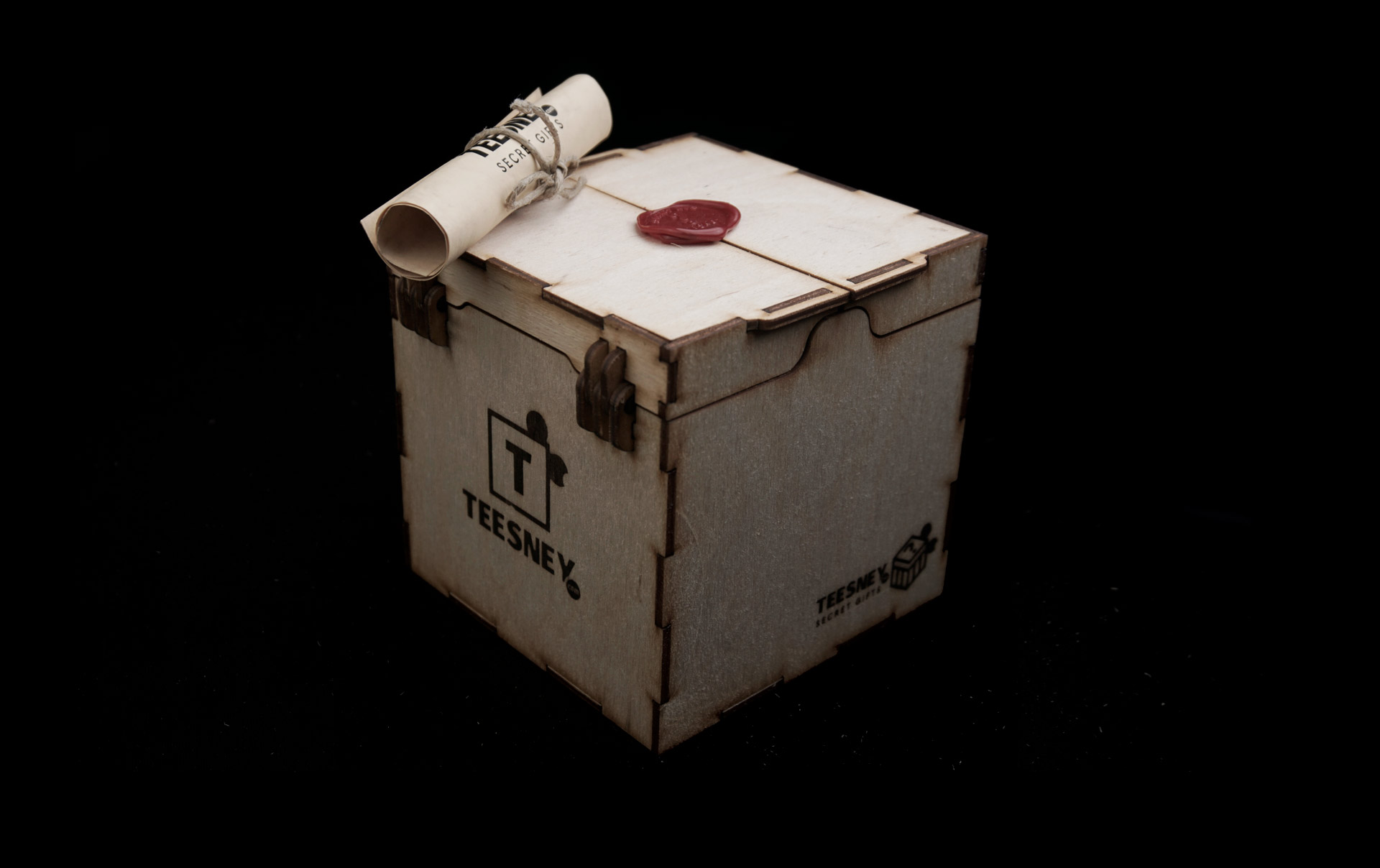 Χρόνια Πολλά | Secret Mug in Standard Cube Box